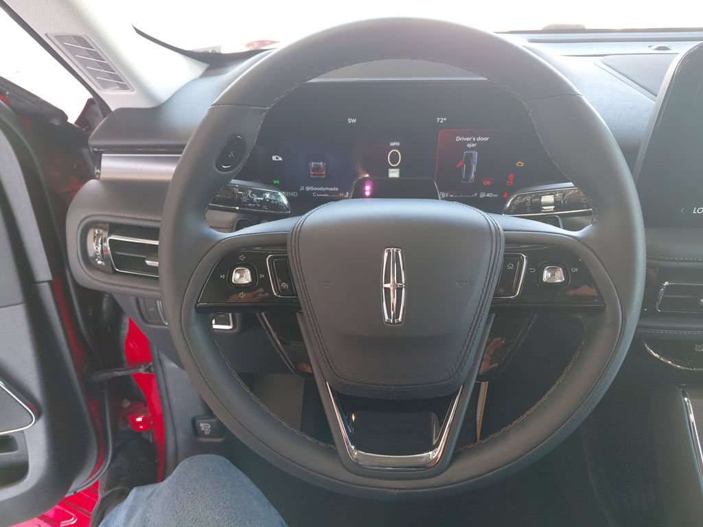 New 2026 Lincoln Aviator AWD image 16