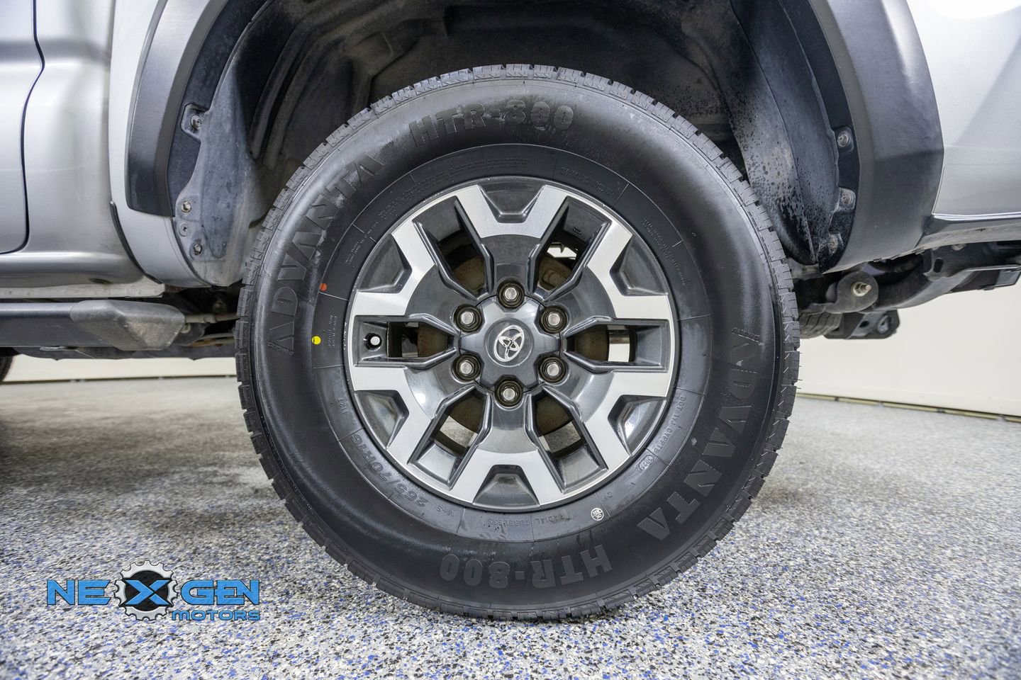 Used 2020 Toyota Tacoma TRD Off-Road w/ Technology Package RWD image 47