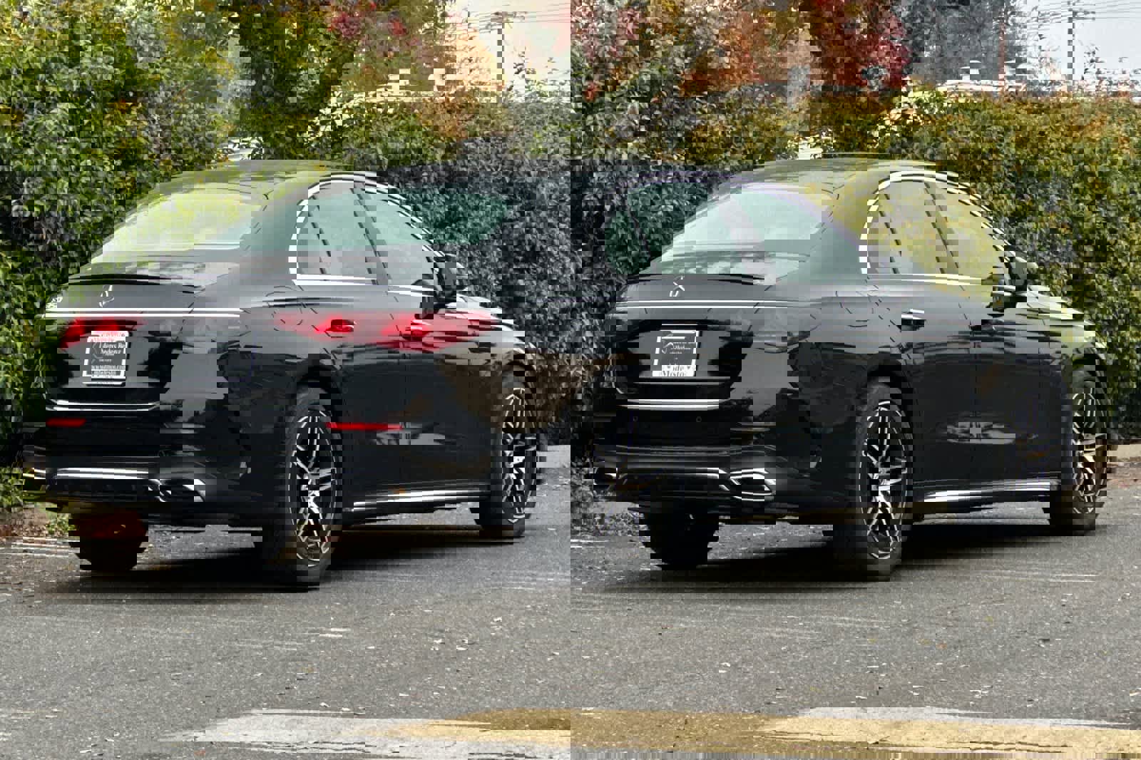 New 2026 Mercedes-Benz E 350 Sedan image 3