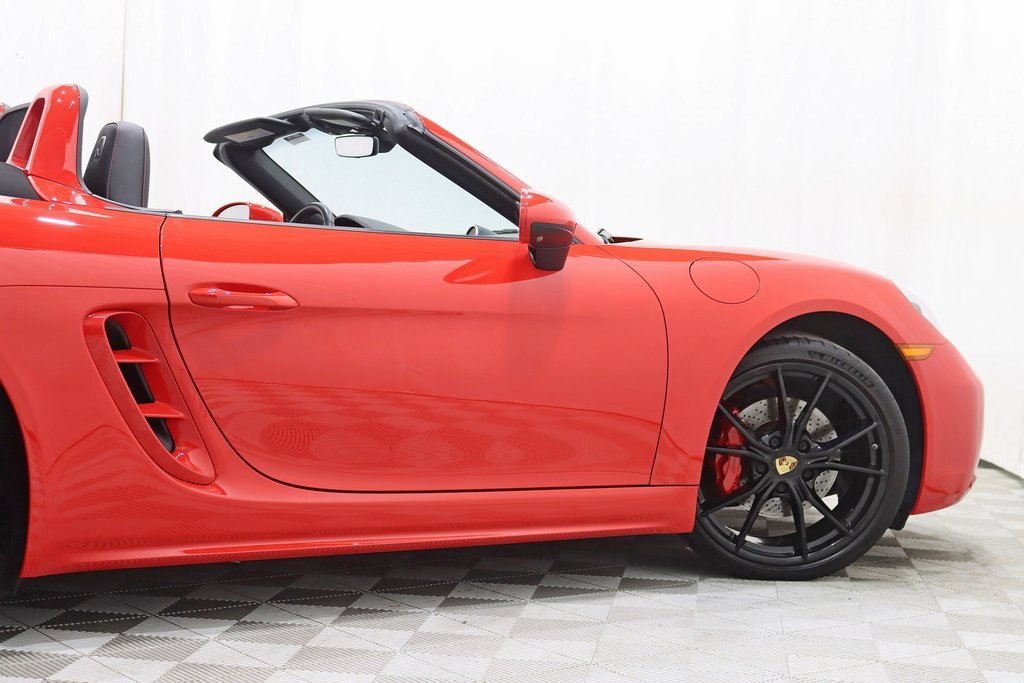 Used 2023 Porsche 718 Boxster image 12
