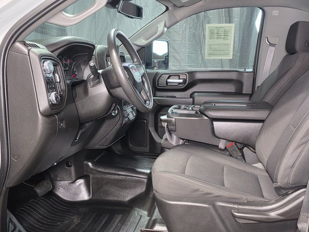 Used 2024 GMC Sierra 3500 Pro w/ Convenience Package AWD/4WD image 15