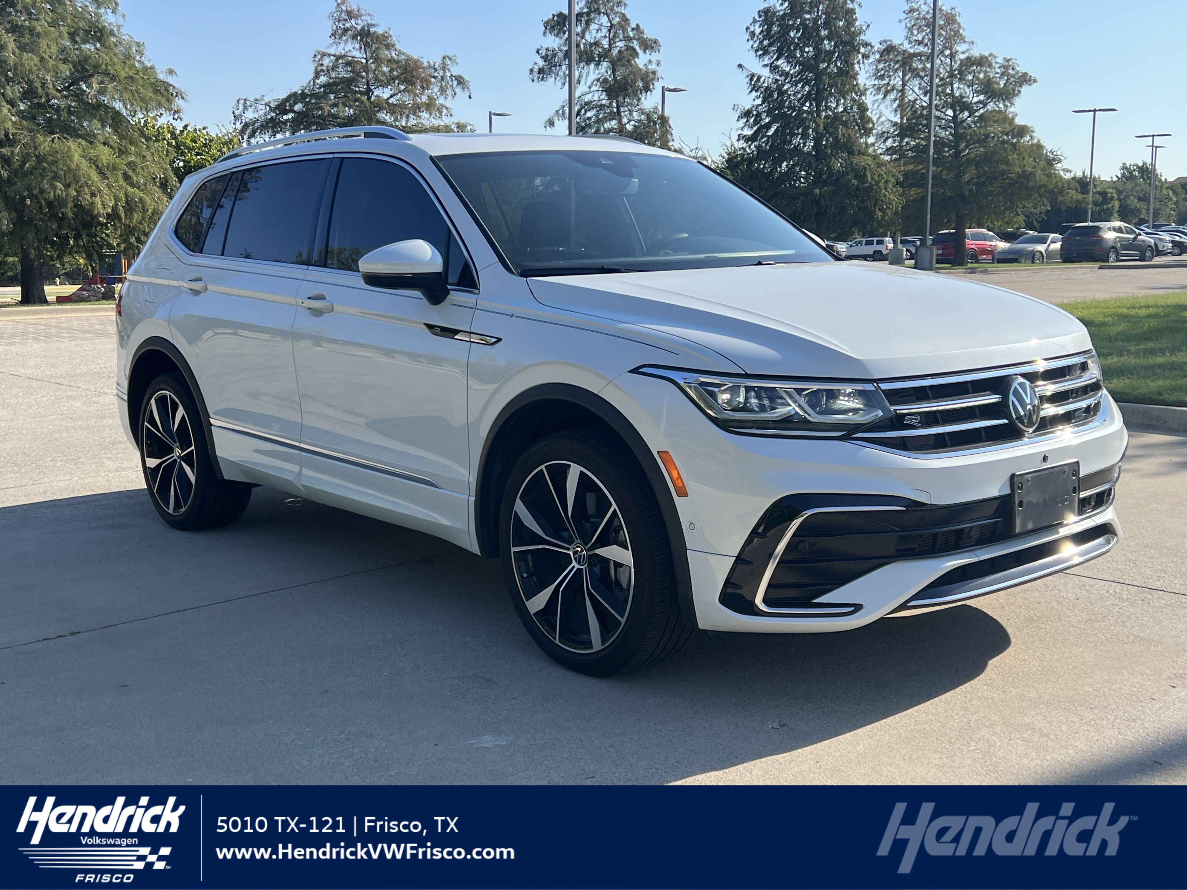 Used 2024 Volkswagen Tiguan SEL R-Line AWD/4WD image 1