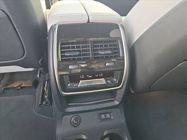 Used 2025 BMW X7 xDrive40i w/ M Sport Package AWD/4WD image 15