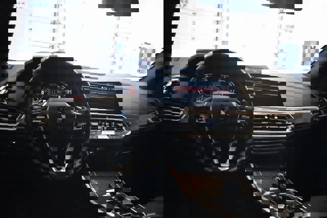 Used 2023 BMW X5 xDrive40i w/ Premium Package image 25