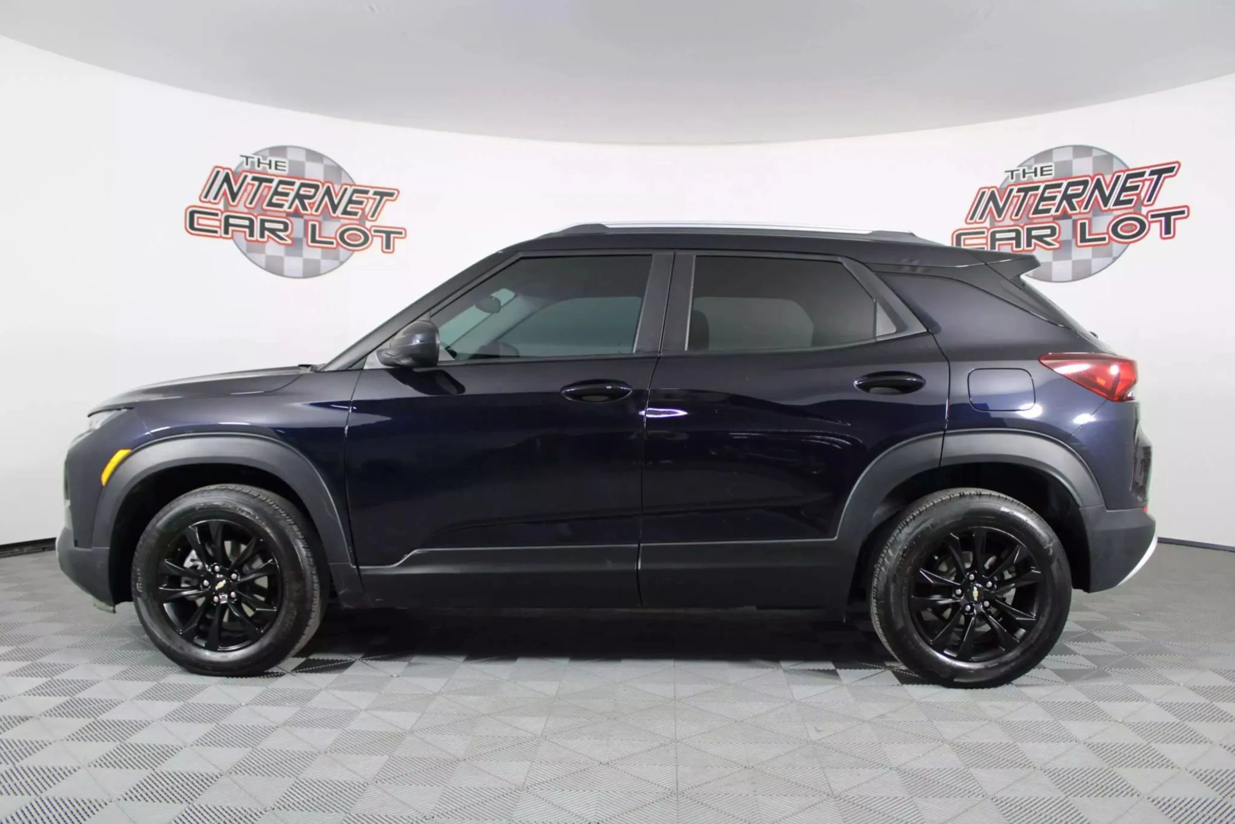 Used 2021 Chevrolet TrailBlazer LT w/ Convenience Package AWD/4WD image 4