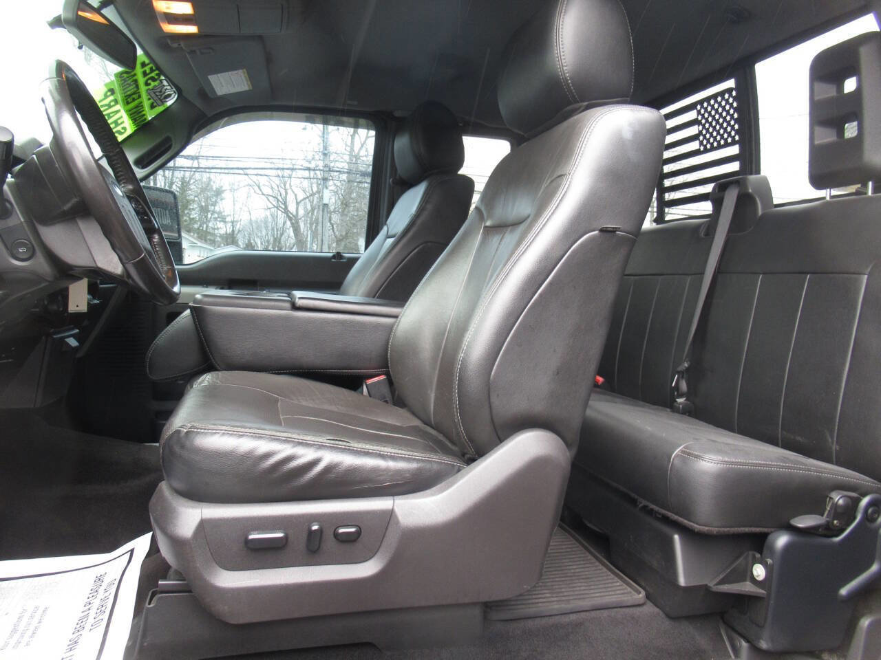 Used 2015 Ford F350 Lariat w/ Chrome Package image 22