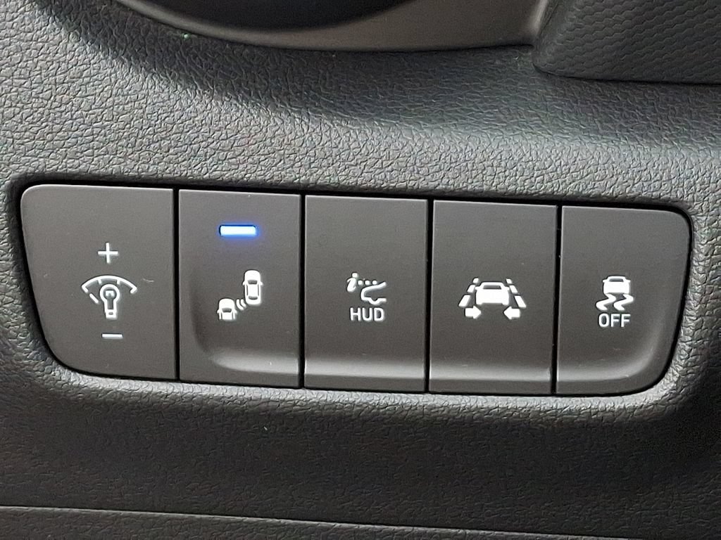 Used 2021 Hyundai Kona Ultimate AWD/4WD image 25
