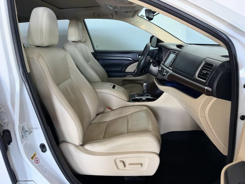 Used 2014 Toyota Highlander Limited FWD image 20