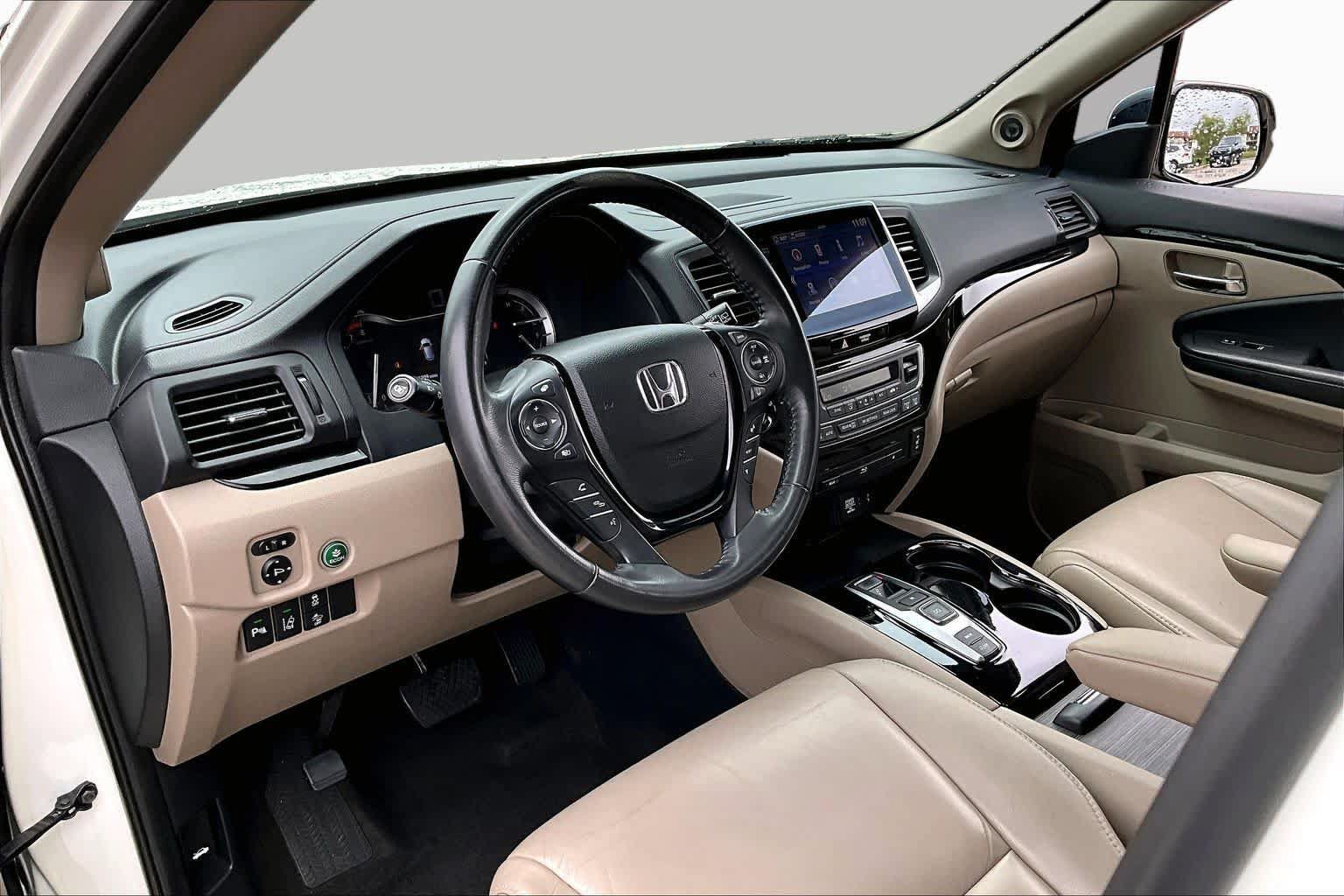 Used 2016 Honda Pilot Touring image 18