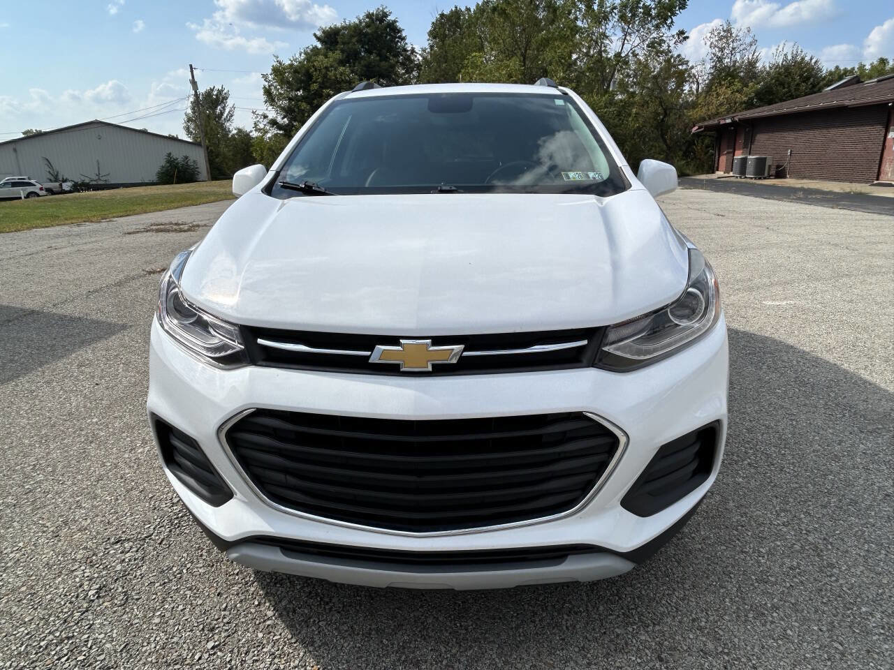 Used 2017 Chevrolet Trax LT w/ Sun & Sound Package image 3