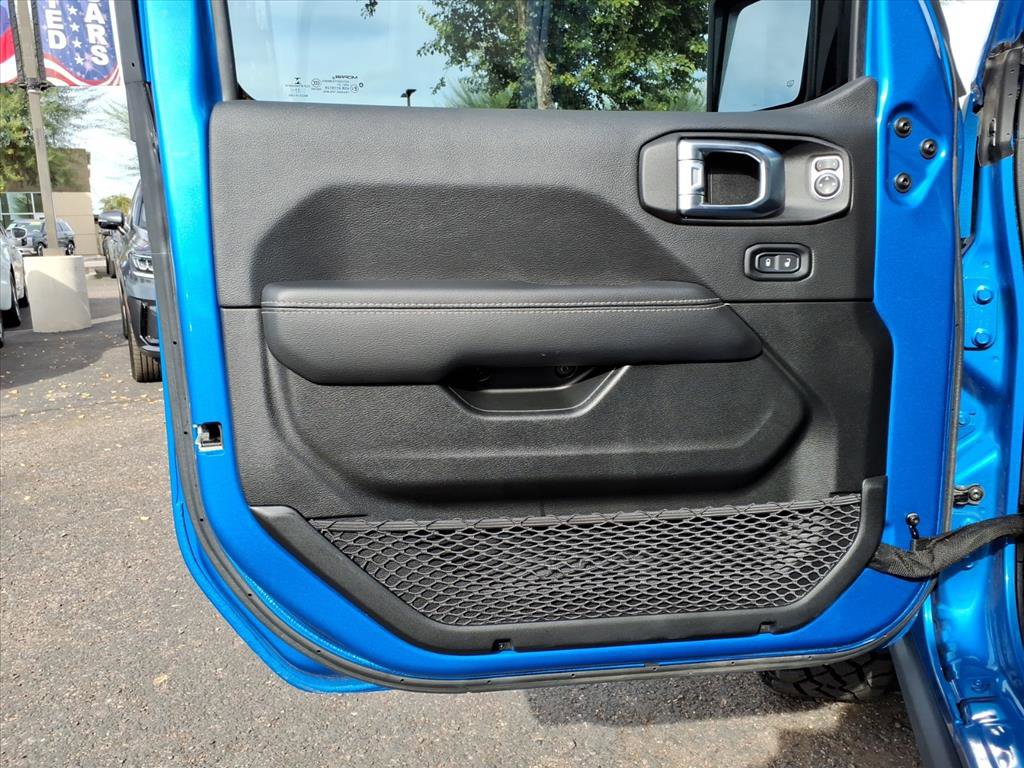 Used 2021 Jeep Wrangler Unlimited Sahara w/ Cold Weather Group image 18