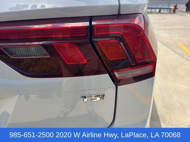 Used 2018 Volkswagen Tiguan SE image 18
