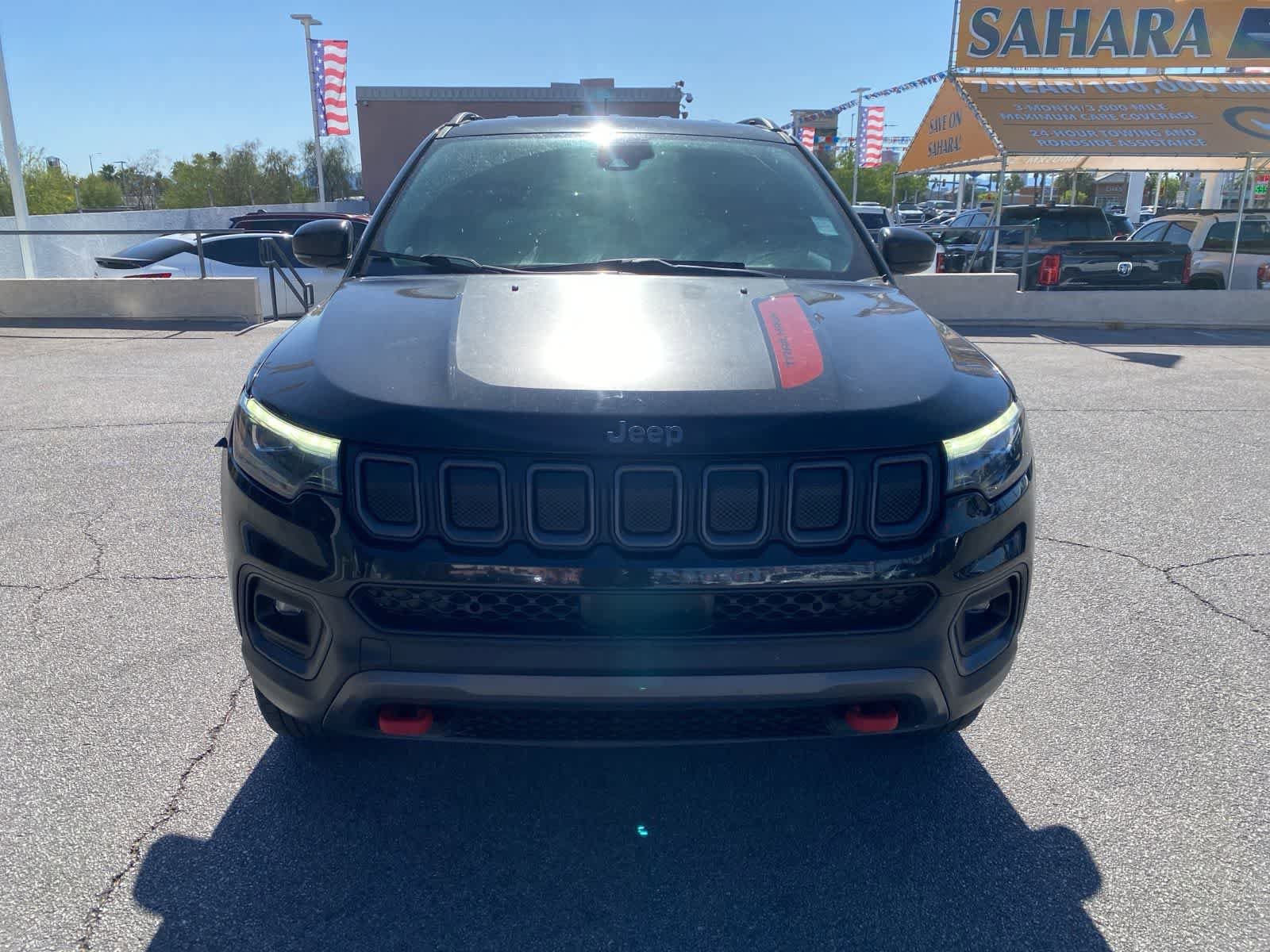 Used 2022 Jeep Compass Trailhawk w/ Trailhawk Elite Group AWD/4WD image 2