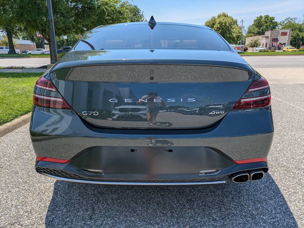 Used 2023 Genesis G70 2.0T AWD/4WD image 5