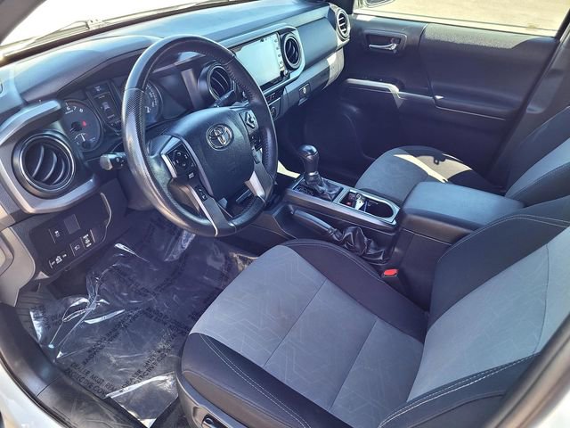 Used 2020 Toyota Tacoma TRD Sport w/ Technology Package AWD/4WD image 10