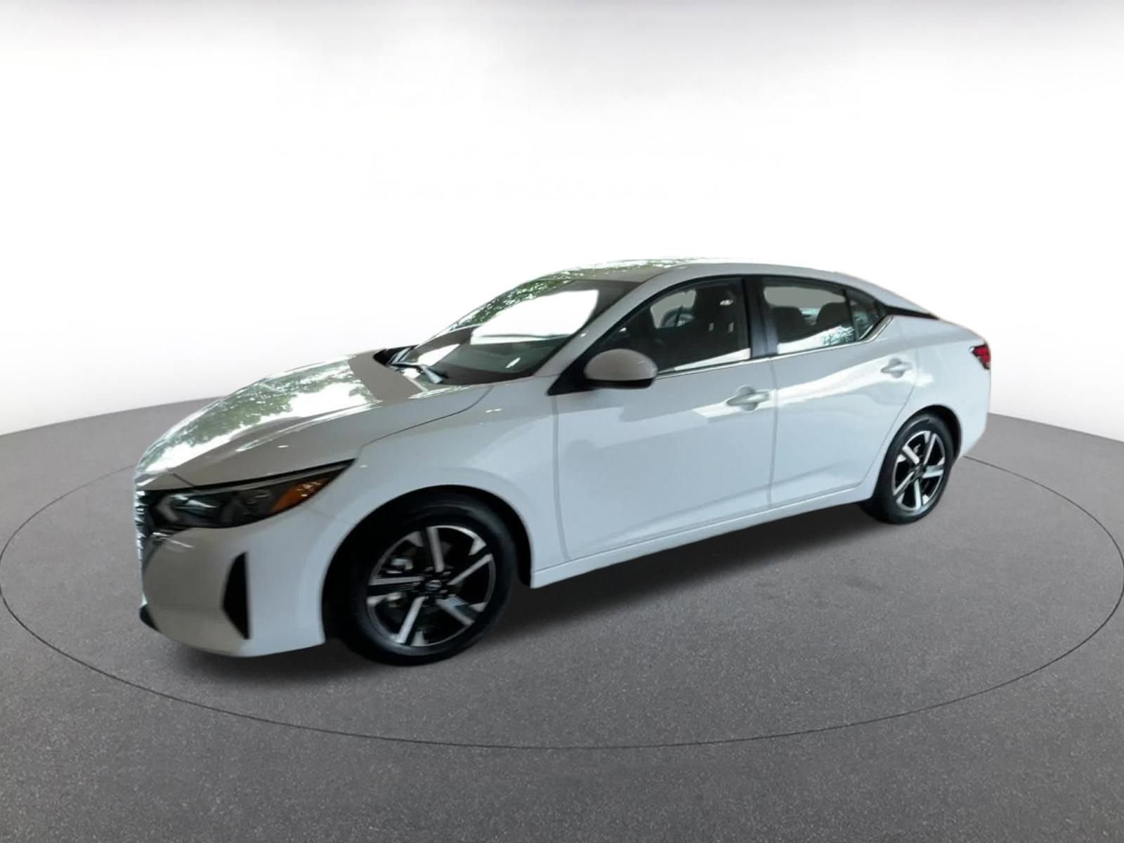 Used 2025 Nissan Sentra SV image 7