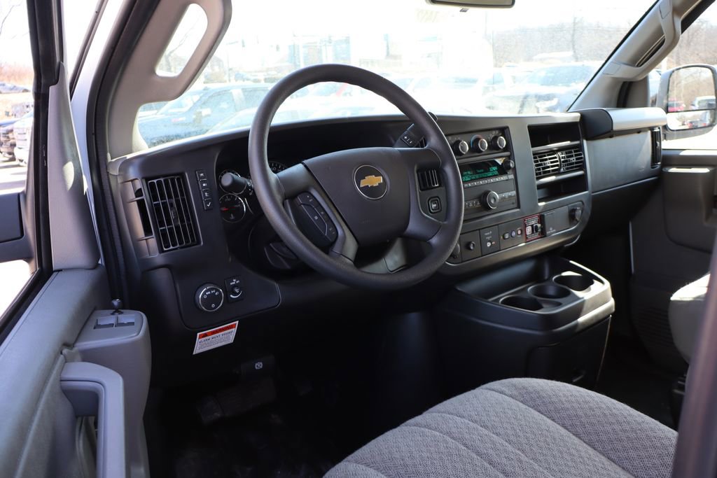 New 2026 Chevrolet Express 3500 w/ Power Convenience Package image 10