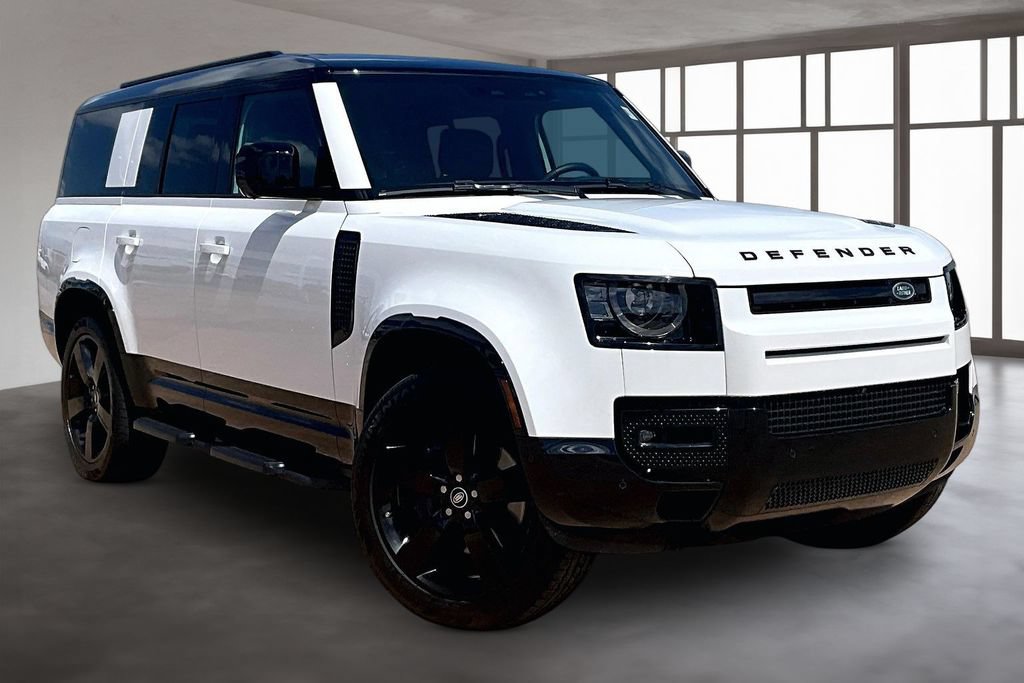 Certified 2025 Land Rover Defender 130 X-Dynamic SE AWD/4WD image 10