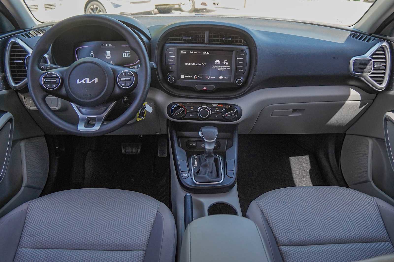 Certified 2023 Kia Soul LX w/ LX Technology Package image 24