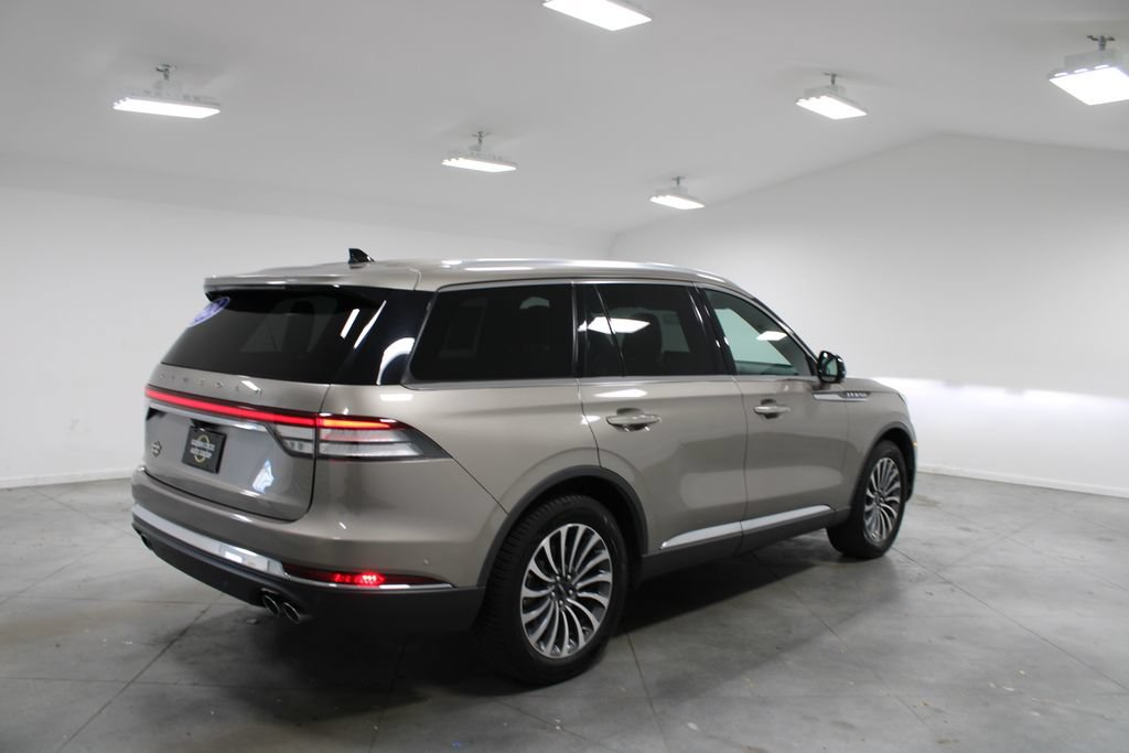 Used 2021 Lincoln Aviator Reserve w/ Equipment Group 201A AWD/4WD image 9