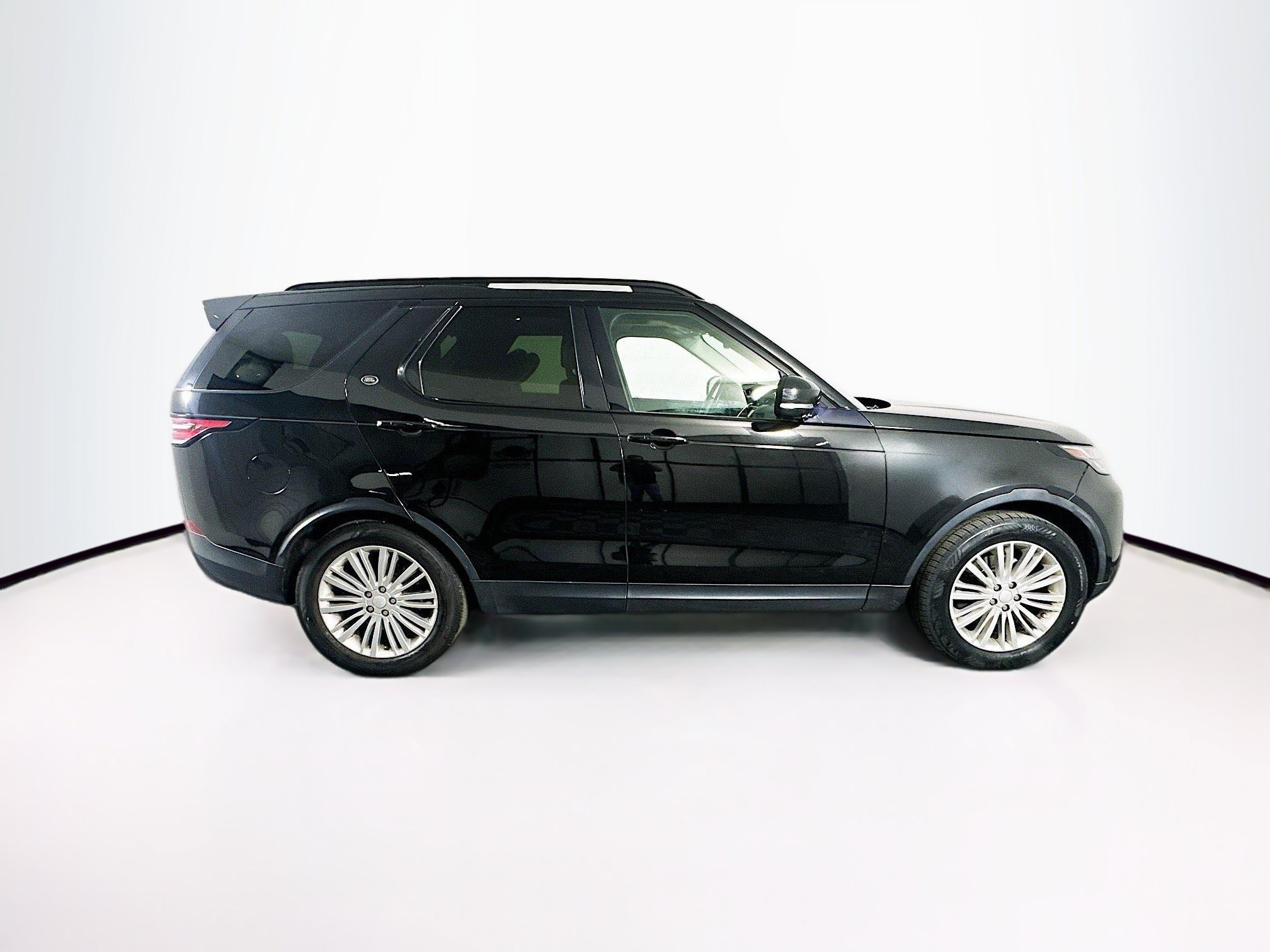 Used 2017 Land Rover Discovery HSE AWD/4WD image 10