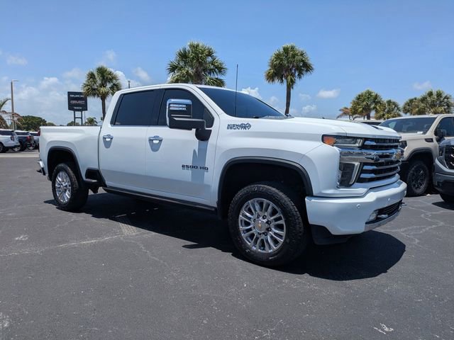 Used 2023 Chevrolet Silverado 2500 High Country w/ Technology Package AWD/4WD image 2
