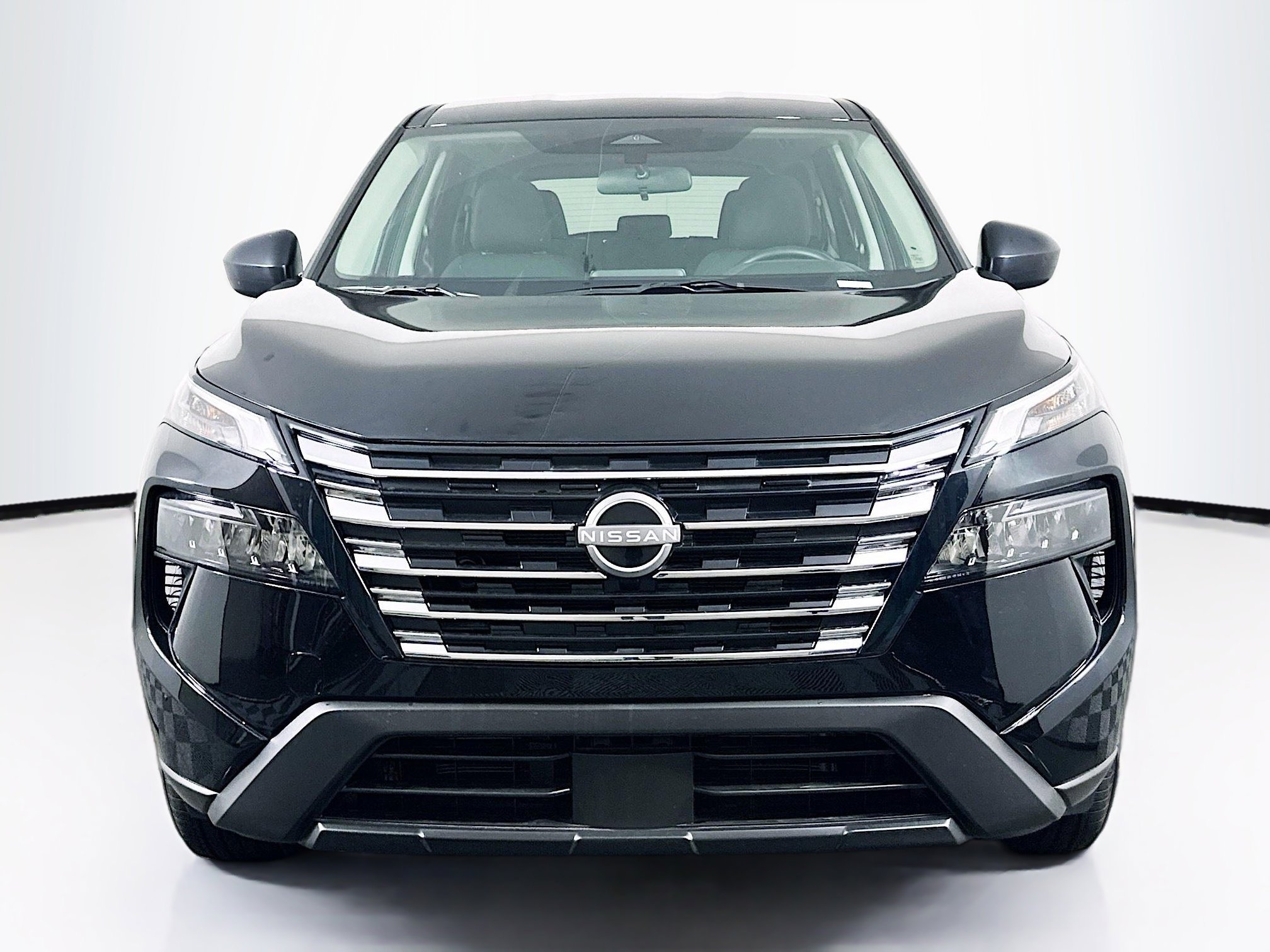 Used 2026 Nissan Rogue S image 2