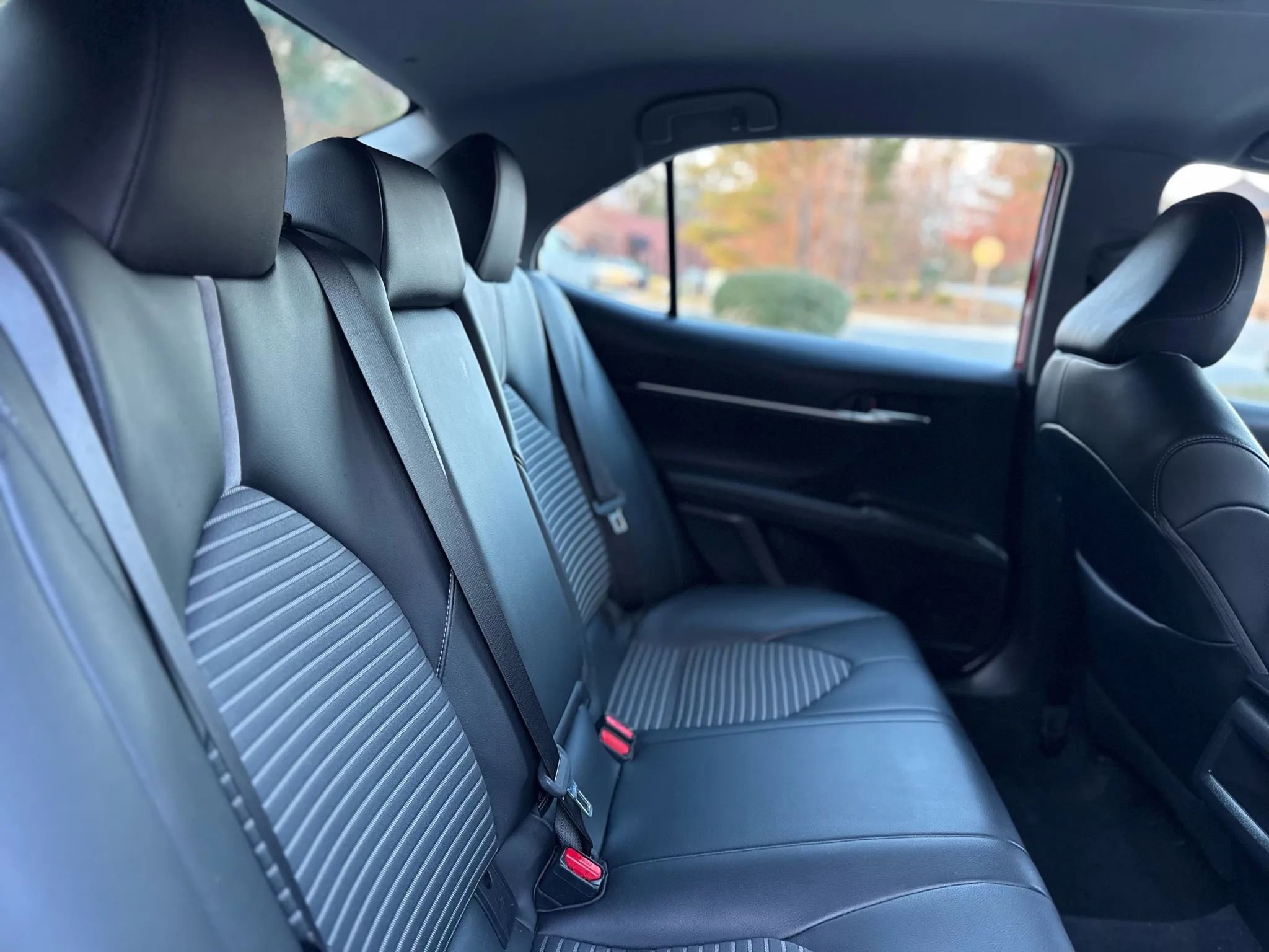 Used 2021 Toyota Camry SE image 23