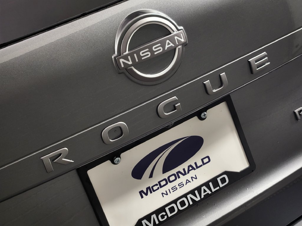 New 2026 Nissan Rogue Platinum w/ Platinum Premium Package AWD/4WD image 9