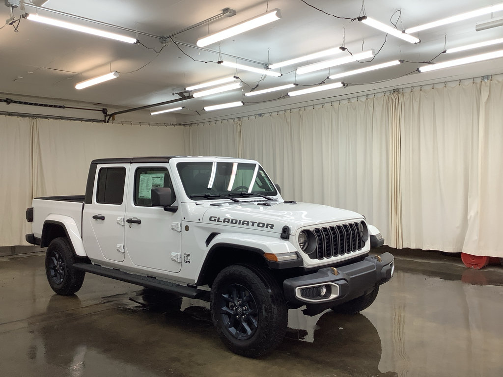 New 2026 Jeep Gladiator Mojave AWD/4WD image 3