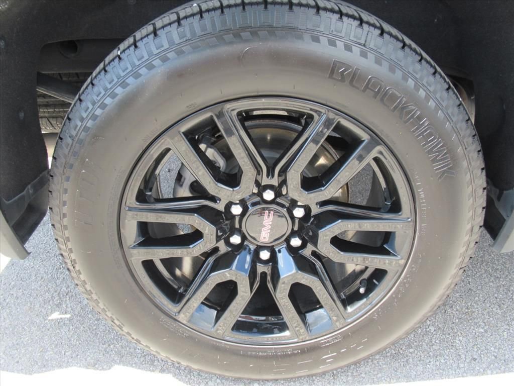 Used 2022 GMC Sierra 1500 Elevation w/ Preferred Package image 7