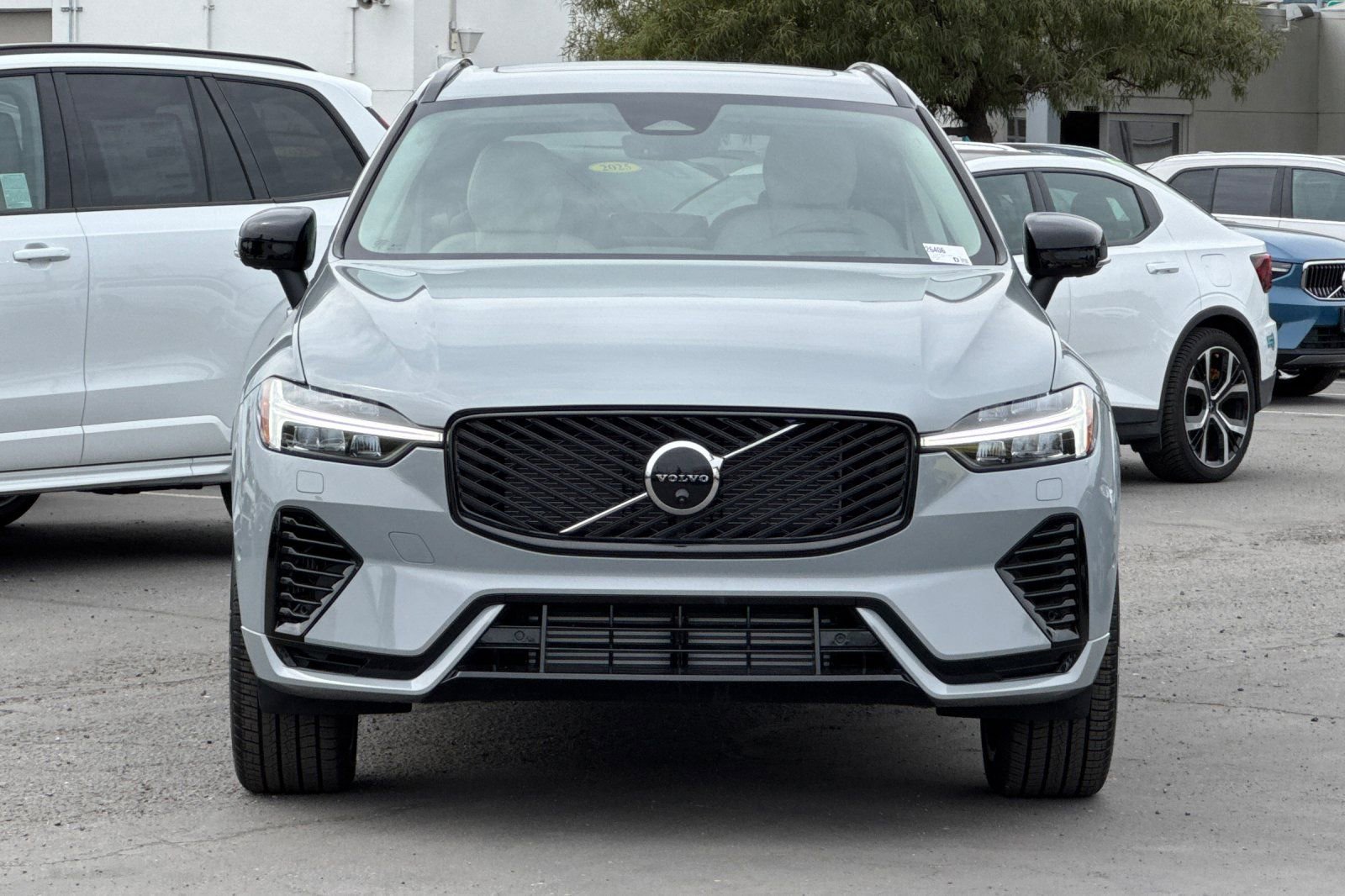 New 2026 Volvo XC60 T8 Ultra w/ Protection Package Premier AWD/4WD image 10