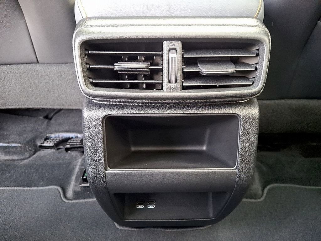 Used 2025 Honda Prologue Touring image 11