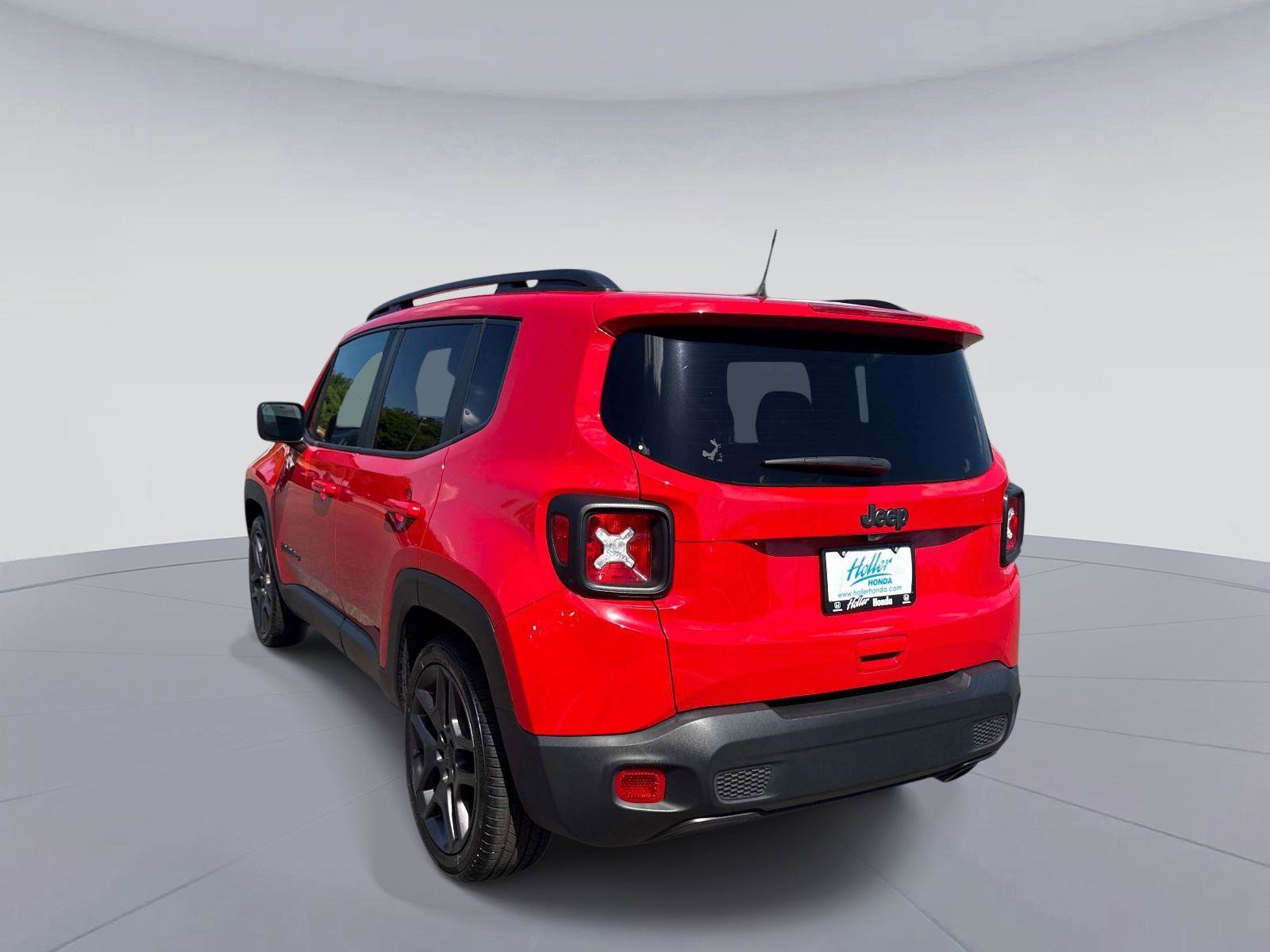 Used 2021 Jeep Renegade Latitude FWD image 6