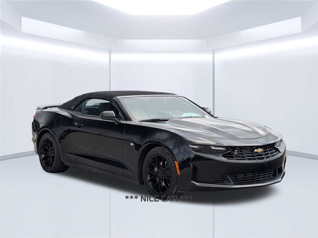 Used 2023 Chevrolet Camaro LT RWD image 9