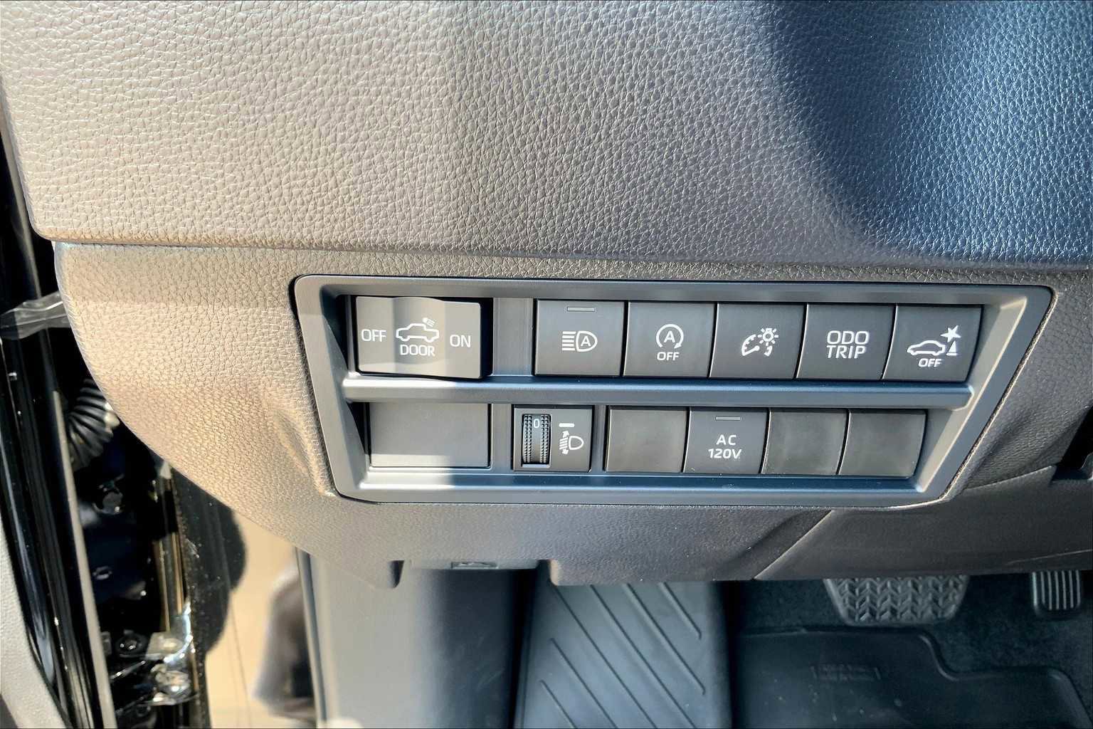 New 2026 Toyota Tundra SR5 image 18