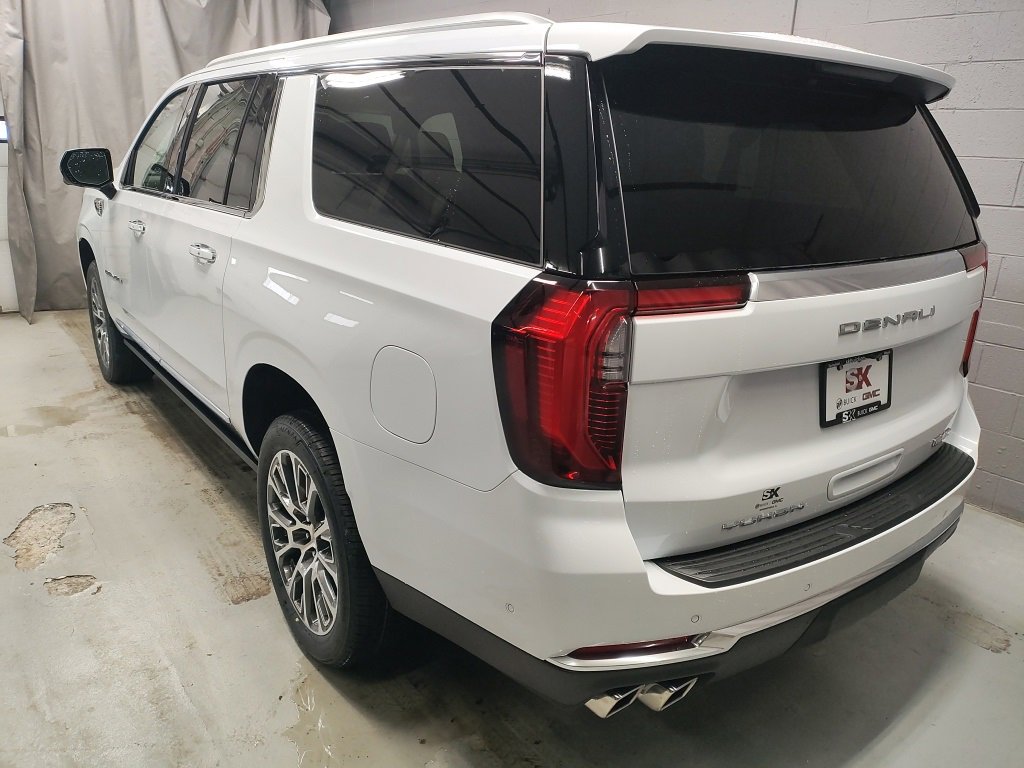 New 2026 GMC Yukon XL Denali w/ Sun & Power Step Package image 23