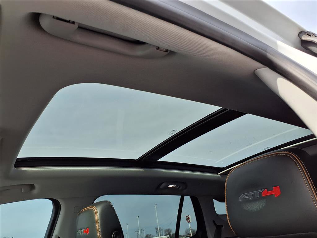 Used 2022 GMC Terrain AT4 w/ Infotainment Package II AWD/4WD image 28