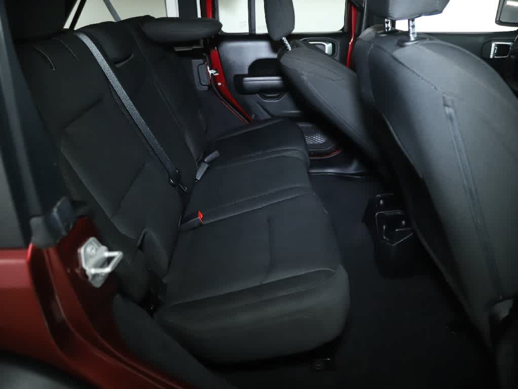 Used 2021 Jeep Wrangler Unlimited Sport AWD/4WD image 32