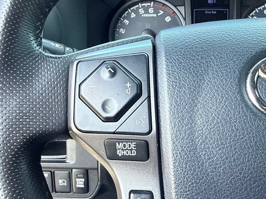 Certified 2019 Toyota Tacoma TRD Off-Road AWD/4WD image 21