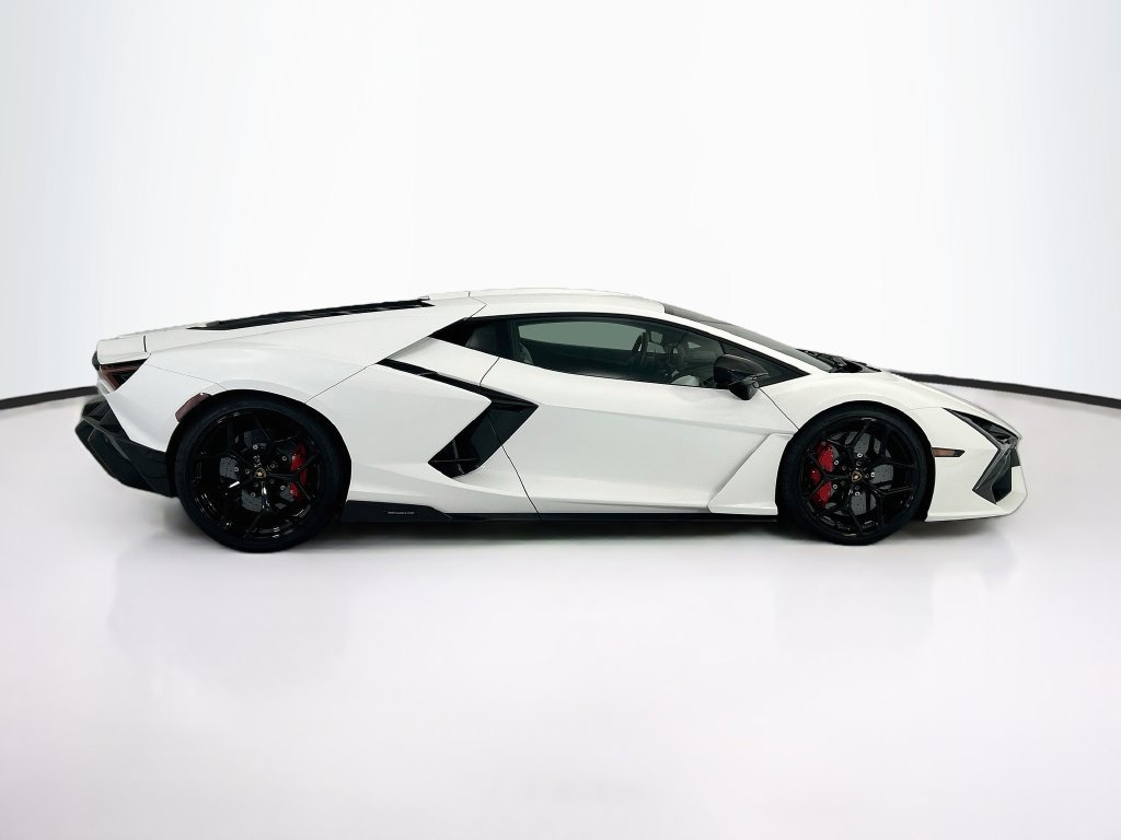 Used 2025 Lamborghini Revuelto AWD/4WD image 4