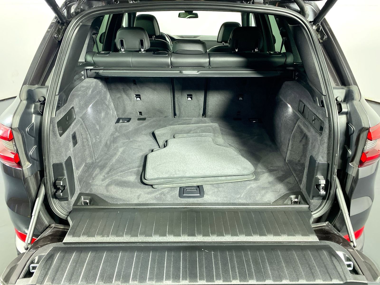 Used 2022 BMW X5 xDrive40i w/ Premium Package image 33