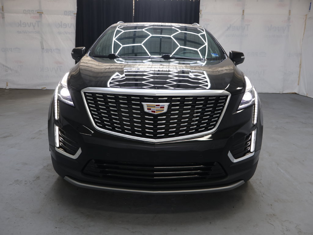 Used 2023 Cadillac XT5 Premium Luxury AWD/4WD image 2