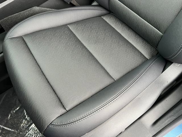 New 2026 Chevrolet Equinox LT w/ Convenience Package II image 9