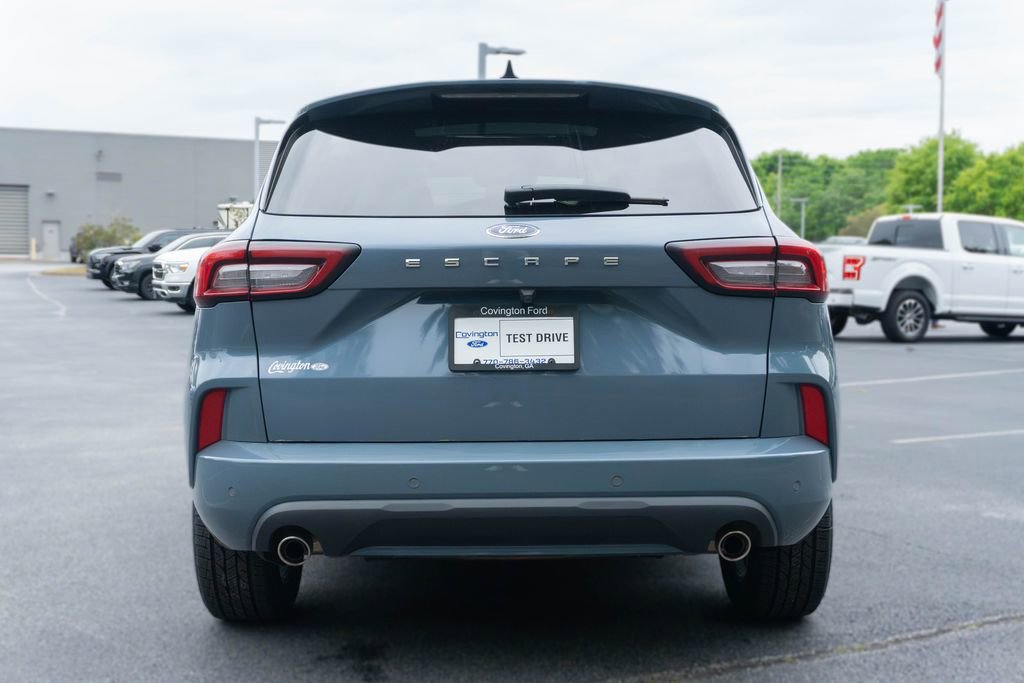Used 2023 Ford Escape ST-Line w/ Tech Pack #1 FWD image 8