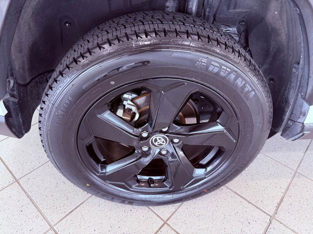 Used 2020 Toyota RAV4 Limited image 20