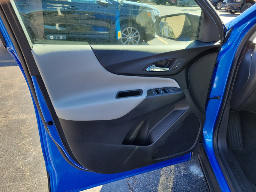 Used 2024 Chevrolet Equinox LS w/ Driver Confidence II Package FWD image 21