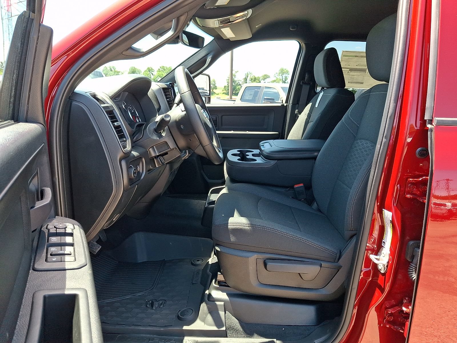 New 2026 RAM 2500 Tradesman AWD/4WD image 7