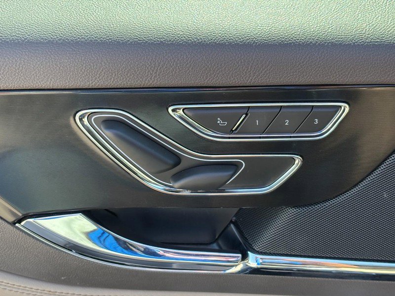 Certified 2023 Lincoln Corsair Reserve w/ Equipment Group 202A image 15