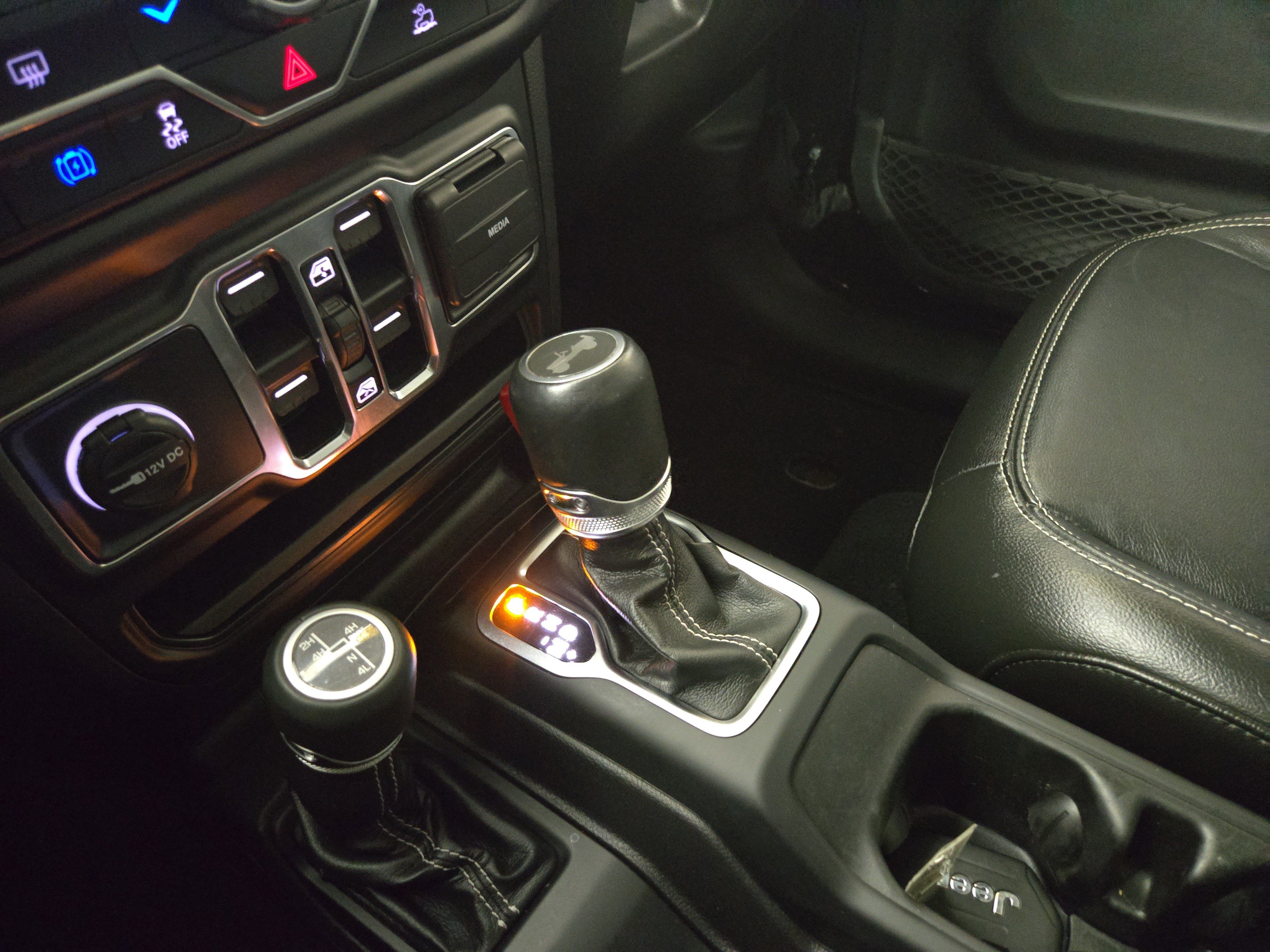 Certified 2022 Jeep Wrangler Unlimited Sahara image 24